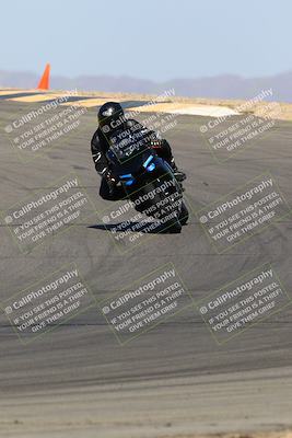 media/Mar-28-2022-Superbike Trackdays (Mon) [[b8603d0f67]]/Open Track Time/Turns 9 and 10/